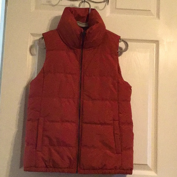 Old Navy Jackets & Blazers - Women’s Old Navy Size Small Petite Burnt Orange Vest Great Condition
